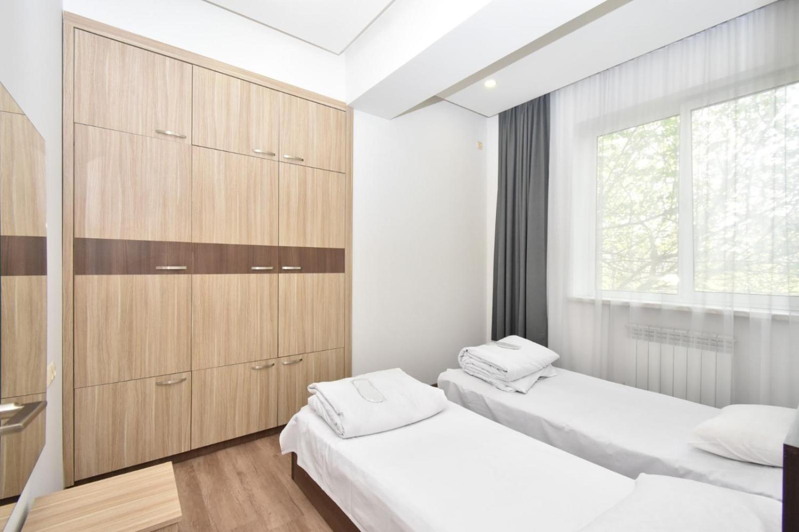 Rent Inn Yerevan On Chaykovski Street Extérieur photo