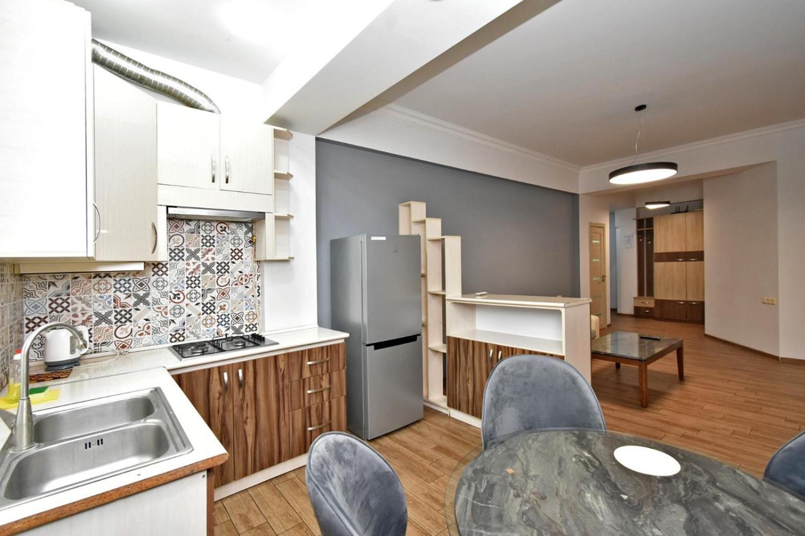 Rent Inn Yerevan On Chaykovski Street Extérieur photo